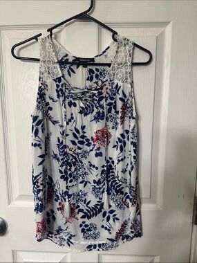Relativity White Navy and Red Floral Lace-Shoulder Tank